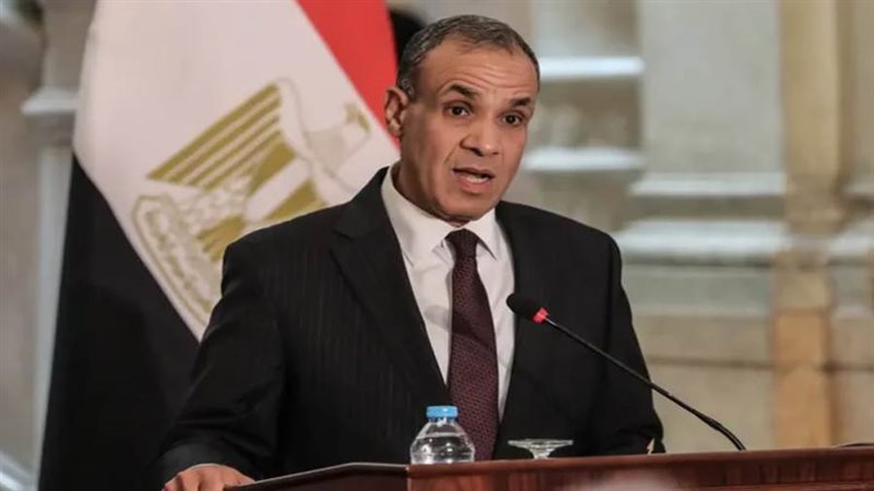 الدكتور بدر عبد العاطي