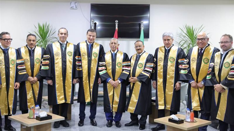 وزير السياحة والاثار