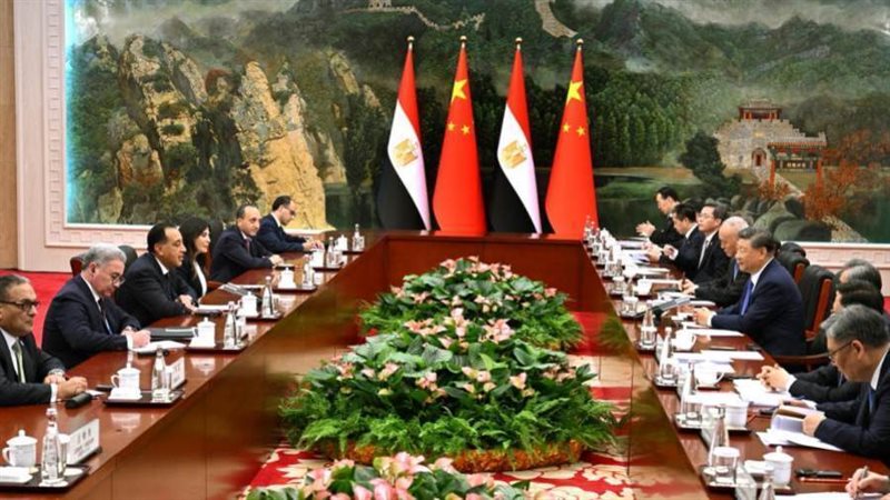 الرئيس الصيني يستقبل