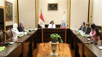 وزير الصحة يتابع تطوير ملف السياحة العلاجية
