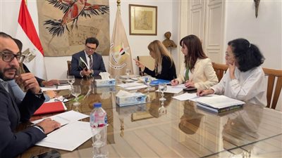 وزير الثقافة يبحث مع المدير الإقليمي لليونسكو في القاهرة تطوير المتاحف