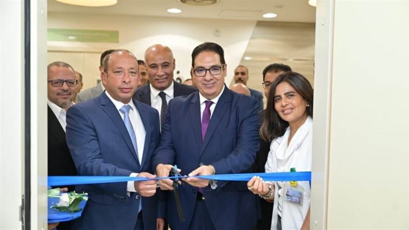 جامعة القاهرة تفتتح