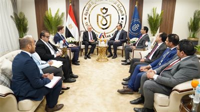  رئيس الرعاية الصحية يبحث نقل الخبرات في الطب النووي والنظائر المشعة مع السفير الروسي