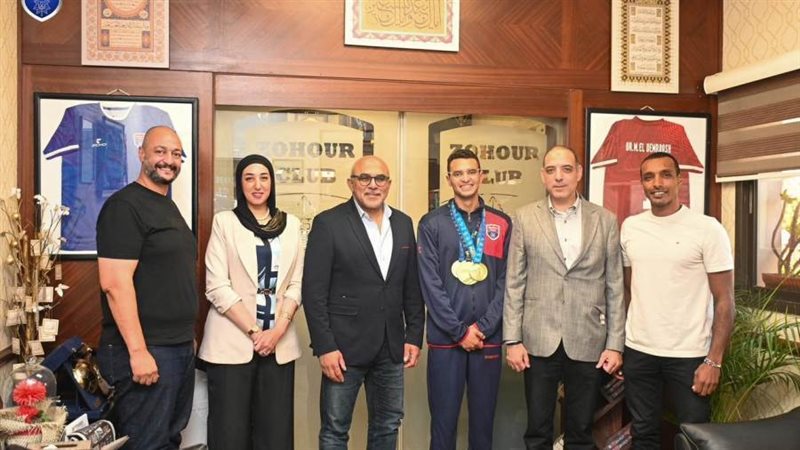 مجلس الزهور يكرم