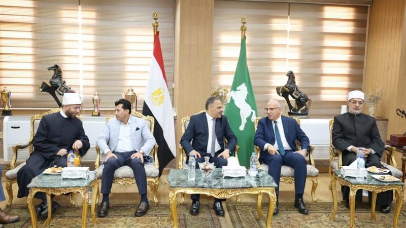 الوزراء ومحافظ الشرقية