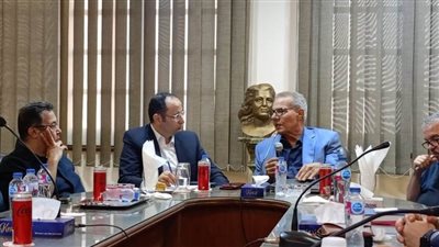 الكاتب الصحفي عادل حمودة: 