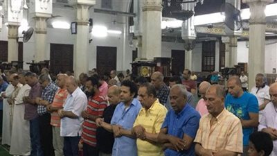 المساجد الكبرى بالإسكندرية تقيم صلاة الخسوف