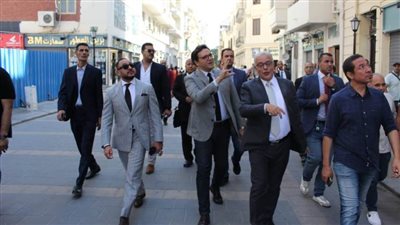 وزير الثقافة يتفقد أعمال تطوير شارع النبي دانيال بالإسكندرية