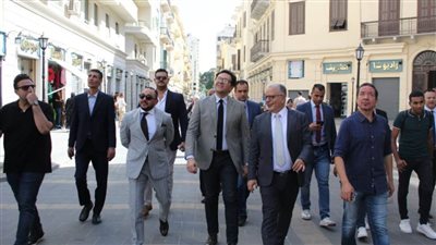 وزير الثقافة يتفقد أعمال تطوير شارع النبي دانيال بالإسكندرية