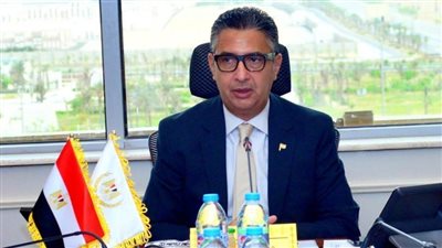 وزير التموين  يُجري حركة تنقلات موسعة لمديريات التموين