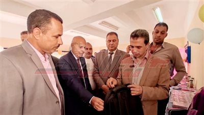 وكيل تعليم كفر الشيخ يفتتح معرض أهلًا مدارس بسيدي سالم بنسبة تخفيض 30%