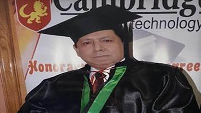 مهرجان بورسعيد يكرم خبير المكياج العالمي محمد عشوب في دورته الأولى