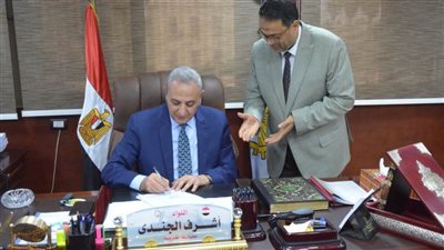 بالصور.. محافظ الغربية يعتمد تخفيض تنسيق القبول بمدارس الثانوي الفني