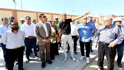 وزير الإسكان يتفقد محطة محولات كهرباء التوسعات الشرقية بمدينة 6 أكتوبر