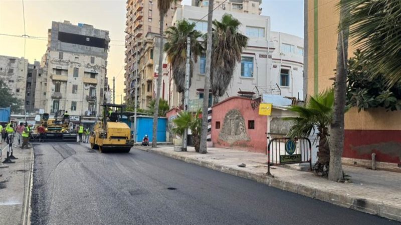 عمليات الرصف مستمرة