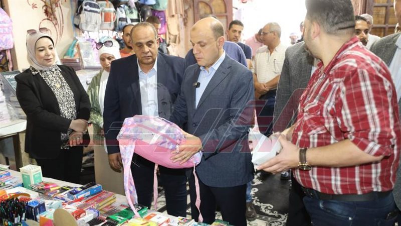 محافظ كفر الشيخ خلال