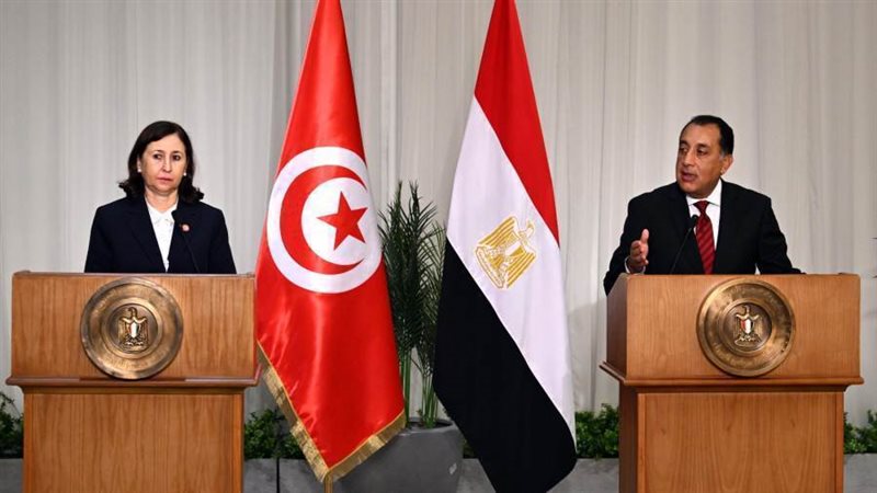 ؤئيس الوزراء د.مصطفى