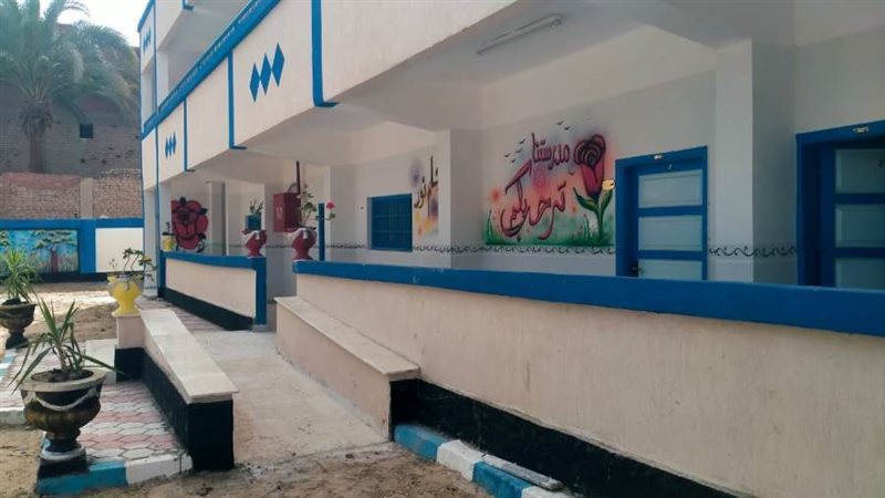 المدارس الجديدة