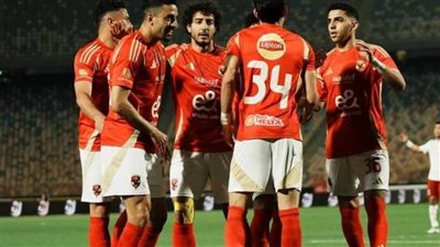 عاجل| راتب فلكي وعقبة كبيرة.. كواليس ساعات الحسم لمدرب الأهلي العالمي