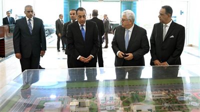رئيس الوزراء يشارك في فعاليات إطلاق وتدشين الأكاديمية الدولية للعمارة والعمران