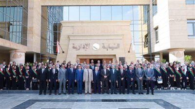 رئيس هيئة النيابة الإدارية يلتقي بمعاوني النيابة الجدد 