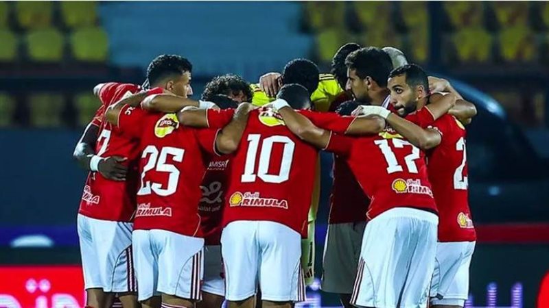 لاعبو الأهلي