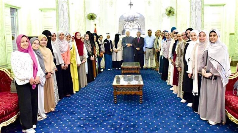 معسكر طالبات الأزهر