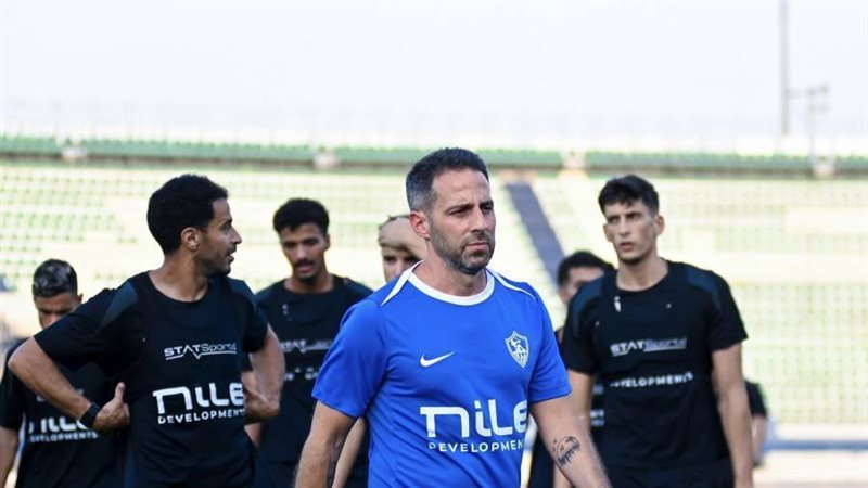 فيريرا مع لاعبي الزمالك