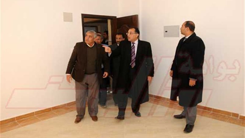 وزير الإسكان يتفقد