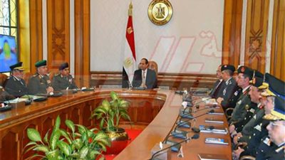 السيسي يعقد اجتماعا أمنيا موسعا ويوجه بالتنسيق الكامل بين الشرطة والجيش‎
