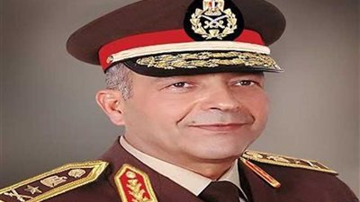 رئيس الأركان لأعضاء هيئة التدريس بالكلية الفنية العسكرية: حريصون على الانفتاح على كافة مجالات العلم