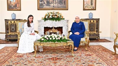 السيدة انتصار السيسي تعرب عن سعادتها لاستقبال جلالة الملكة ليتيزيا