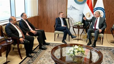 وزير البترول يبحث مع توتال إنرجيز تعزيز النقل الآمن للمنتجات البترولية