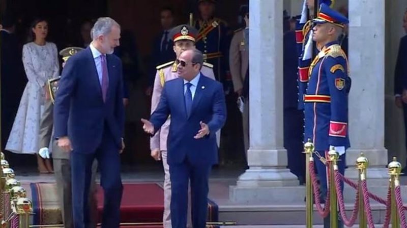 مراسم استقبال ملك