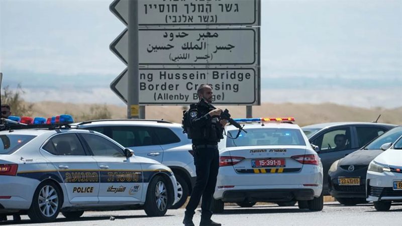 معبر الحدودي بين