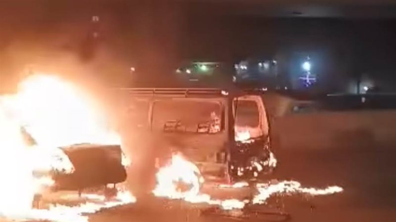 حريق بسيارتين