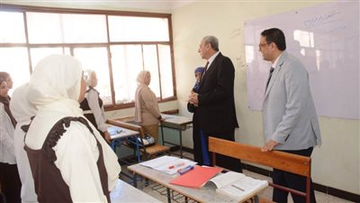 بالصور.. محافظ الغربية يتفقد عدداً من المدارس ويؤكد: التعليم الركيزة الأساسية لبناء الإنسان