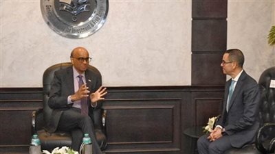 وزير الاستثمار: التعاون مع سنغافورة يعزز الجهود في التحول الرقمي وتطوير الموانئ والطاقة وتحلية المياه