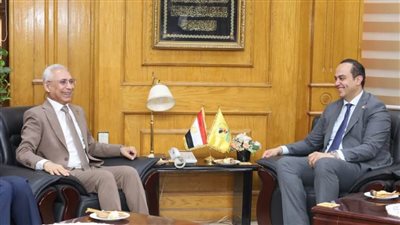 رئيس جامعة المنيا خطة للوصول بالطاقة الاستيعابية للمستشفيات الجامعية إلى 4000 سرير
