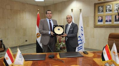 مذكرة تفاهم بين الجامعة المصرية للتعلم الإلكتروني الأهلية وأسيوط لدعم التعاون الأكاديمي المشترك