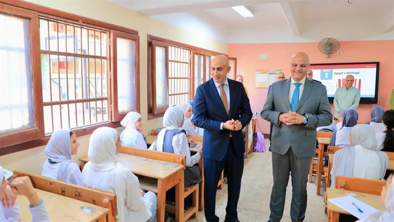 الوزير ومحافظ القليوبية