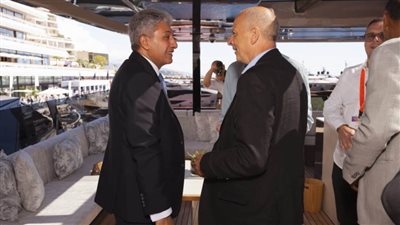 شريف فتحي يفتتح الجناح المصري المُشارك في معرض موناكو الدولي لليخوت