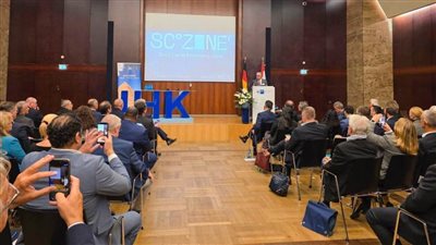 رئيس اقتصادية قناة السويس يلتقي مسؤولين ومستثمرين ألمان