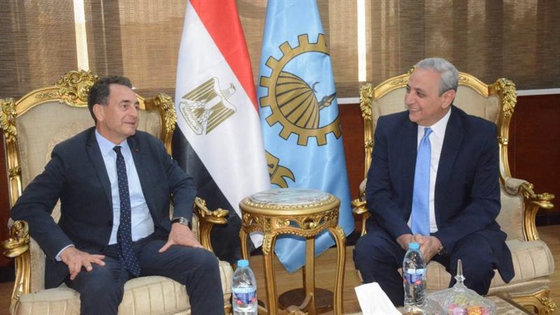 محافظ الغربية خلال