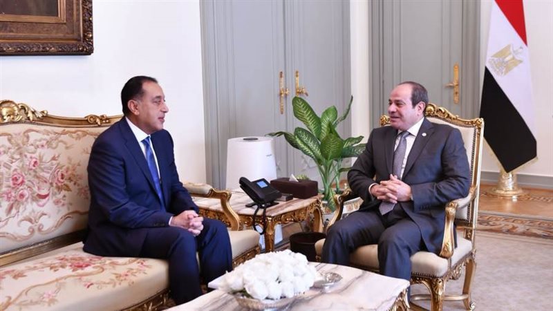 الرئيس السيسي مع