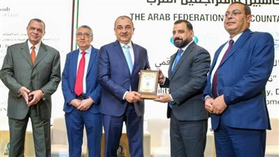 وزير قطاع الأعمال العام: استراتيجية شاملة لتطوير أداء الشركات