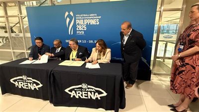 بالصور.. الاتحادان العربي والدولي للكرة الطائرة يوقعان اتفاقية تعاون 