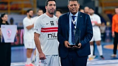 تكريم أحمد الأحمر كأكثر لاعب مشاركة في بطولة العالم للأندية لكرة اليد