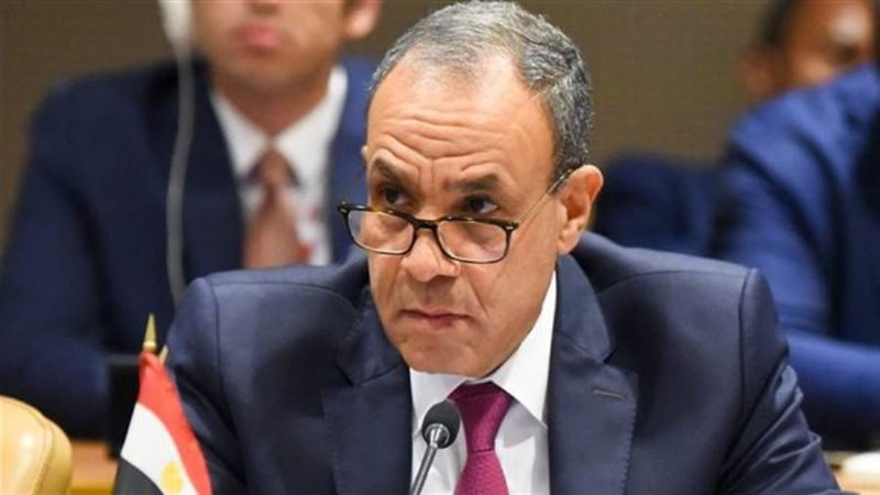 الدكتور بدر عبد العاطي