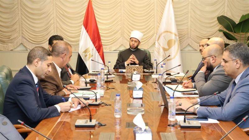 الوزير مع قيادات